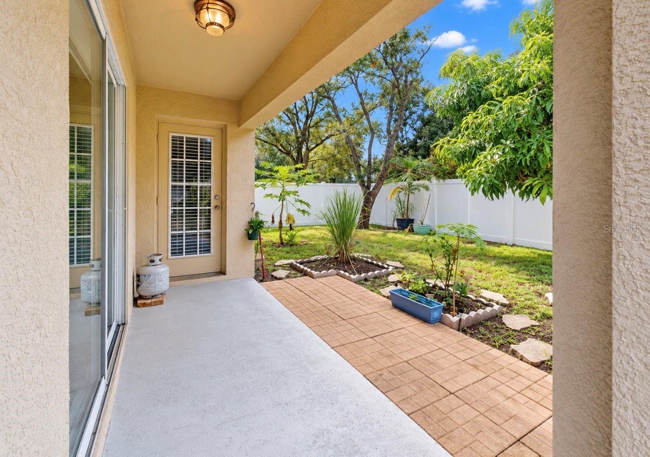 7746 CARRIAGE POINTE DR — photo 22