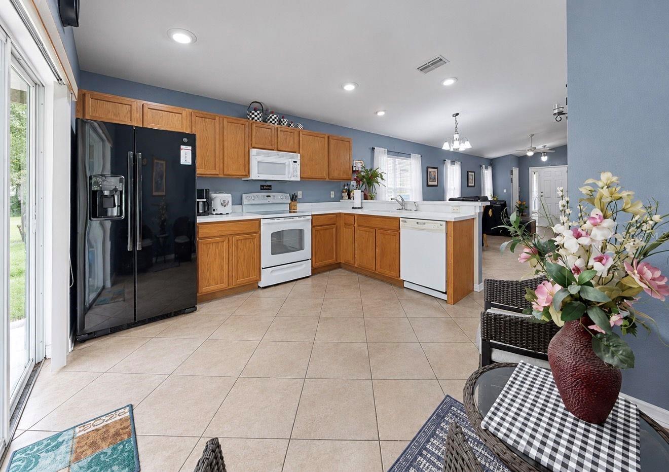 7746 CARRIAGE POINTE DR — photo 18