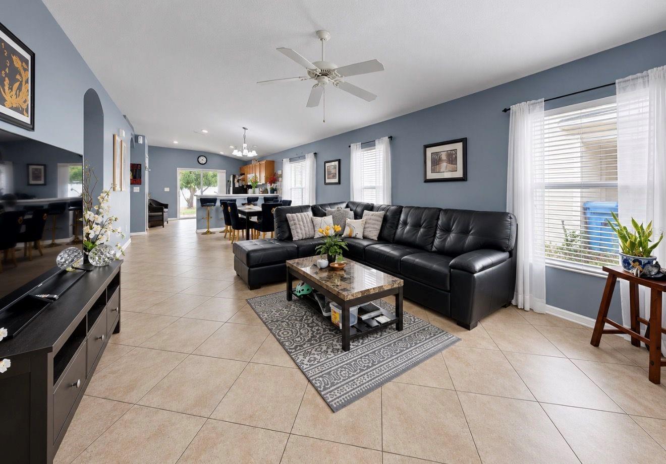 7746 CARRIAGE POINTE DR — photo 4