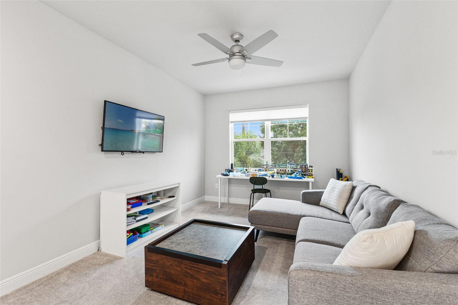 4009 W CARMEN ST — photo 24