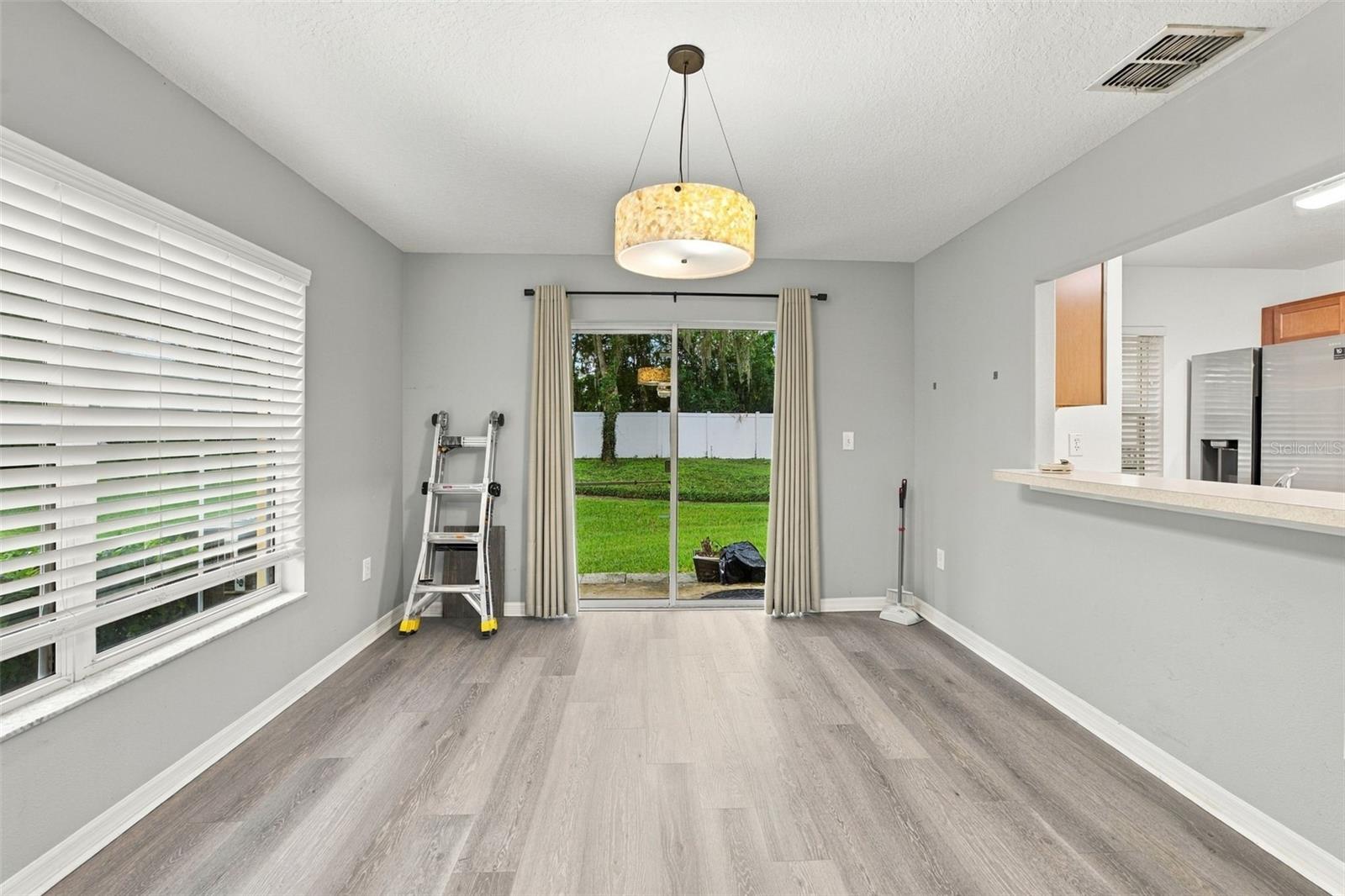 37640 AARALYN RD — photo 3