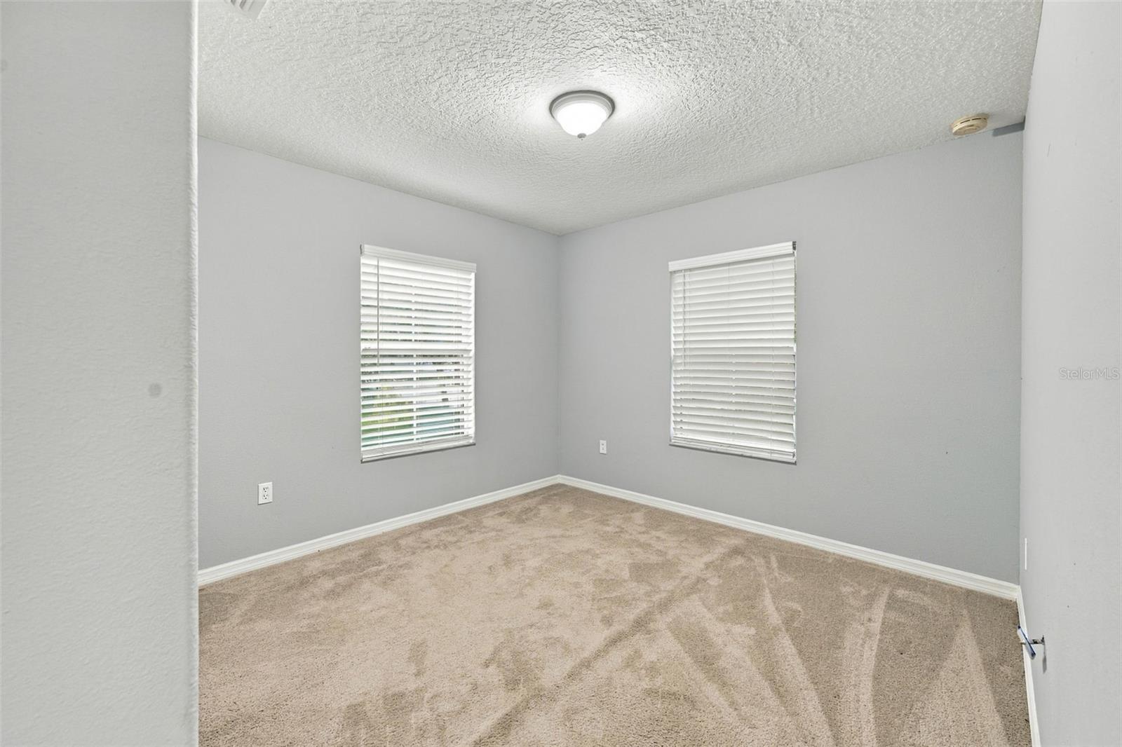 37640 AARALYN RD — photo 17