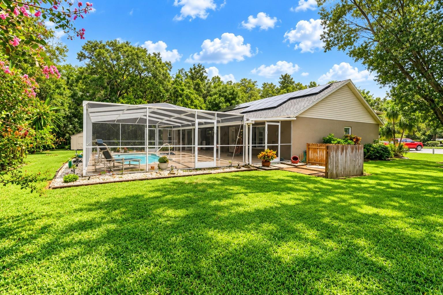 14701 REDCLIFF DR — photo 33