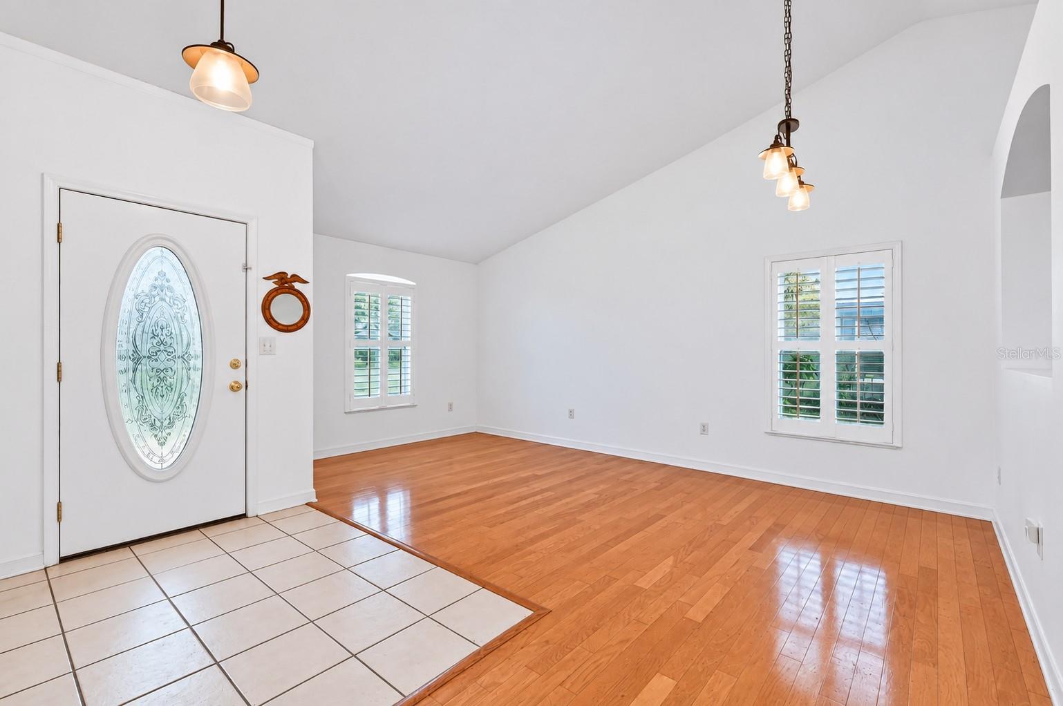 14701 REDCLIFF DR — photo 7