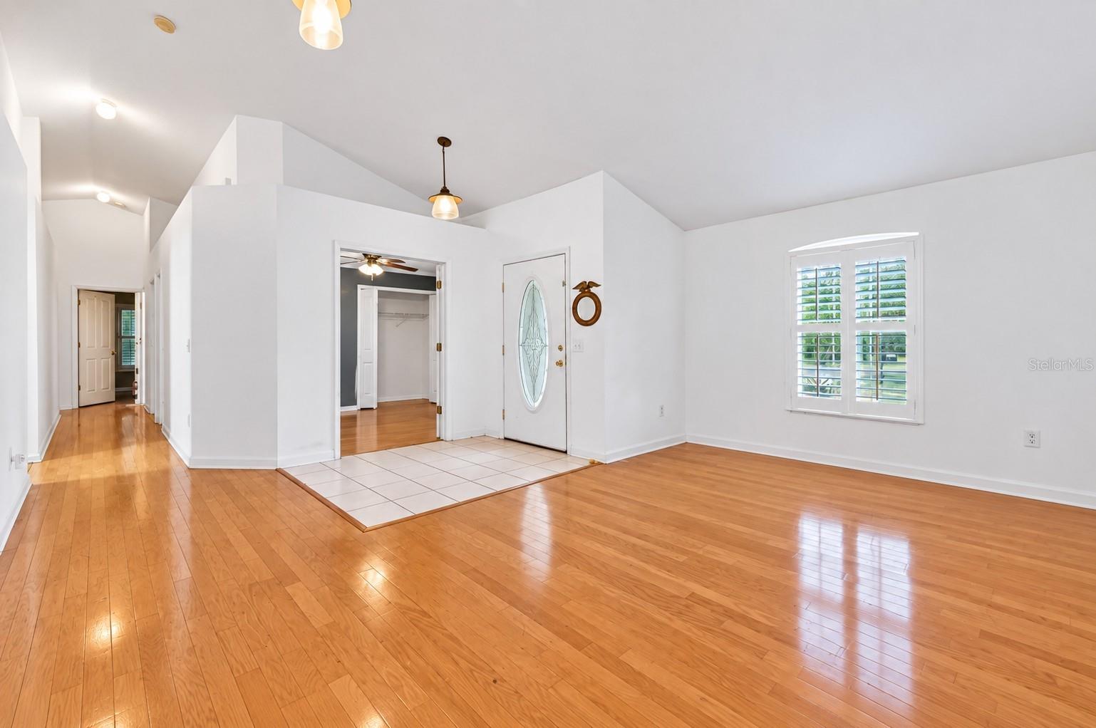 14701 REDCLIFF DR — photo 8