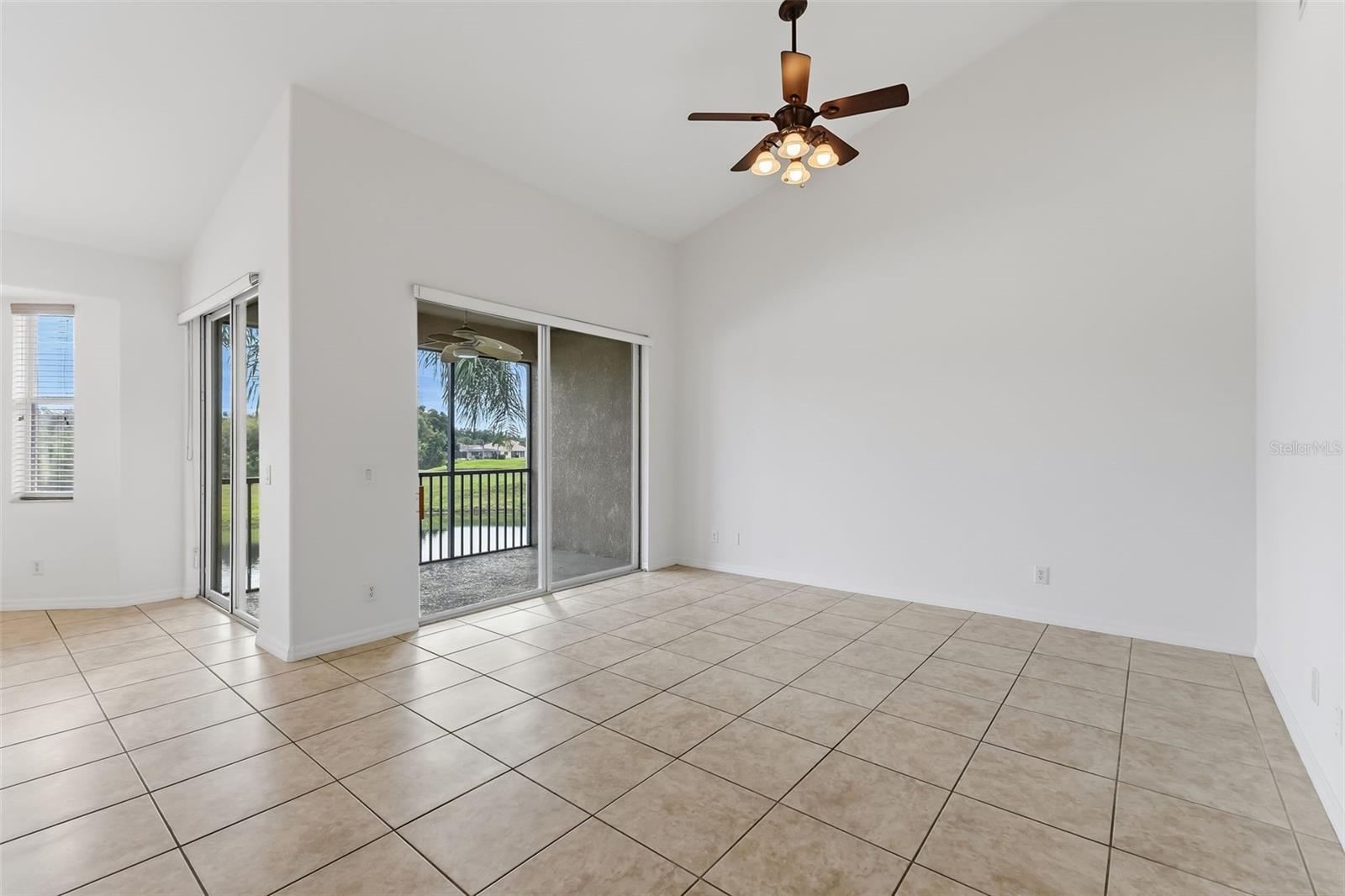 1003 FAIRWAYCOVE LN #207 — photo 8