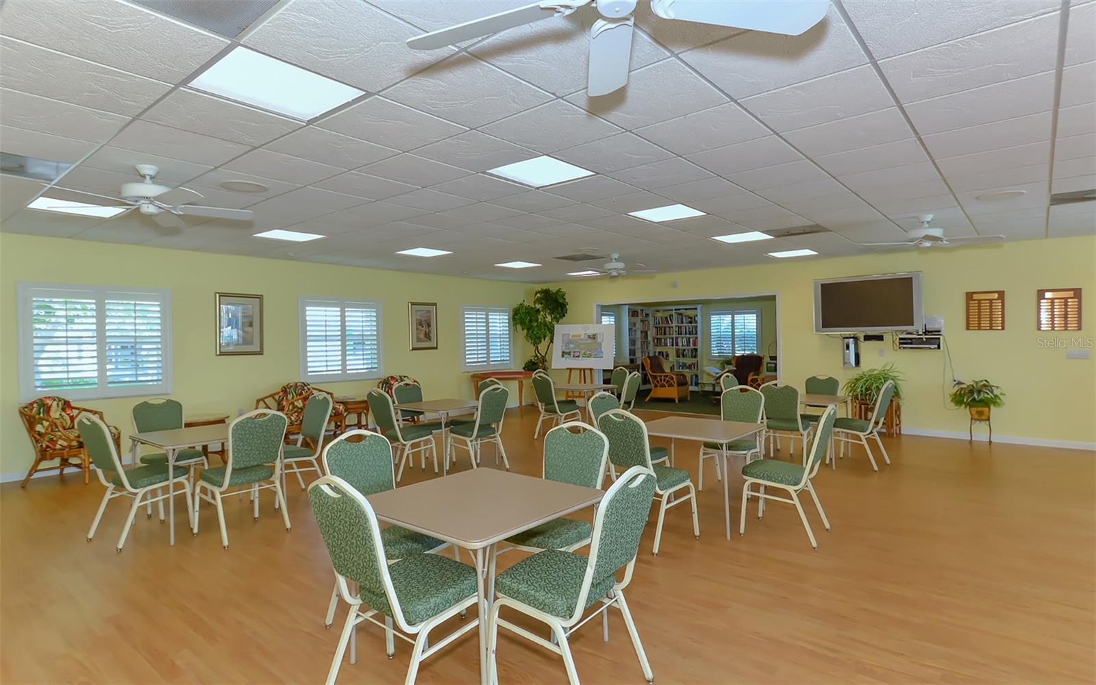 554 SPANISH DR S — photo 57
