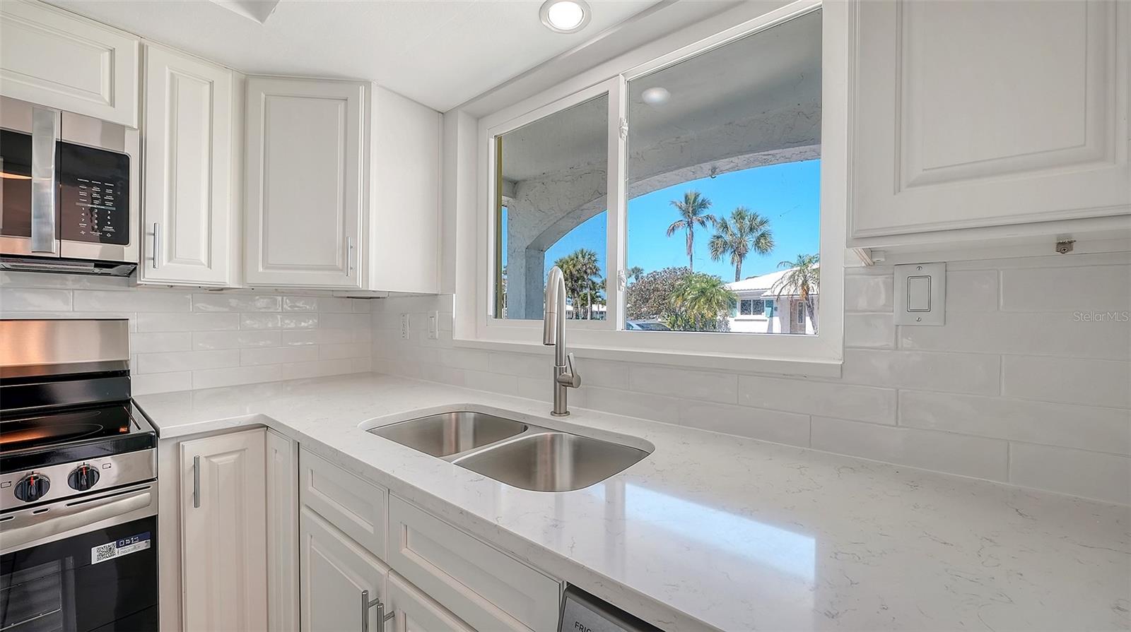 554 SPANISH DR S — photo 11