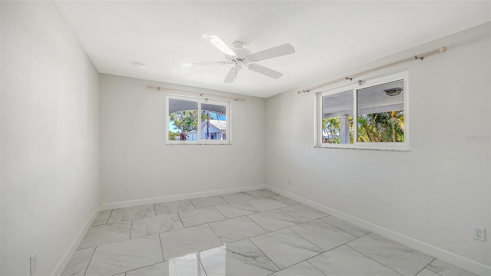 554 SPANISH DR S — photo 28