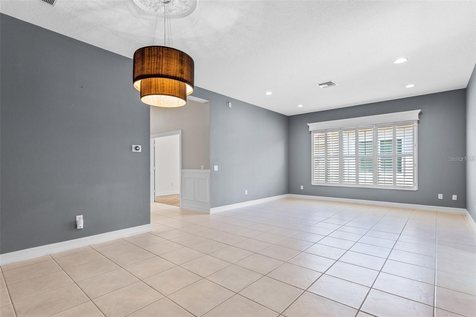 4925 SANDY BROOK CIR — photo 6