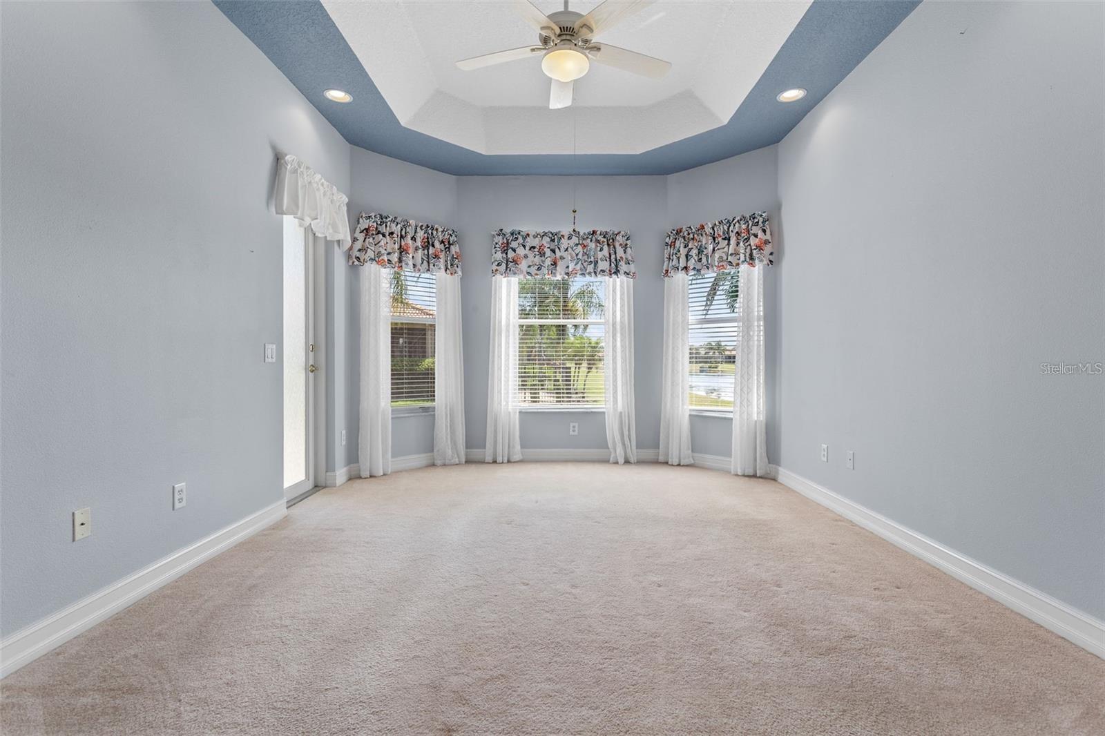 4925 SANDY BROOK CIR — photo 21
