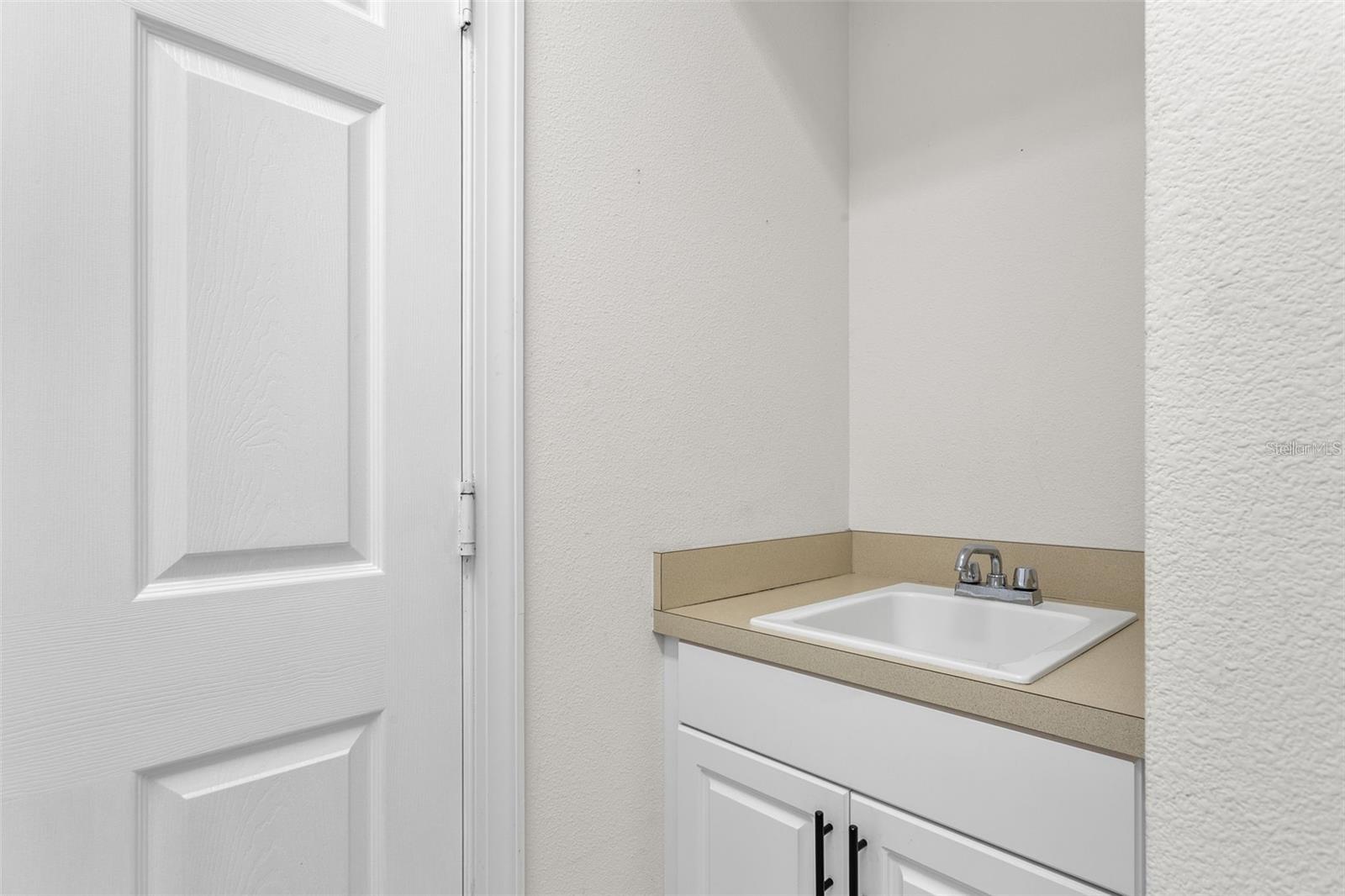 4925 SANDY BROOK CIR — photo 30