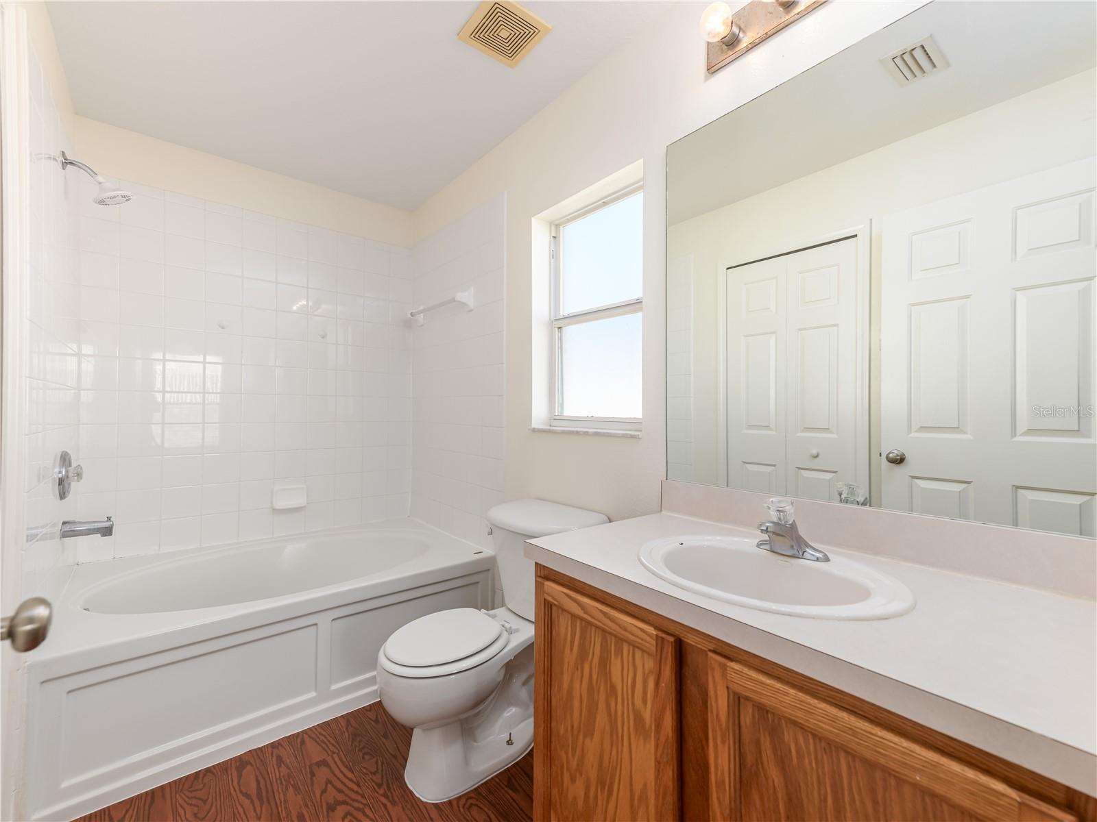 7608 MERCHANTVILLE CIR — photo 16