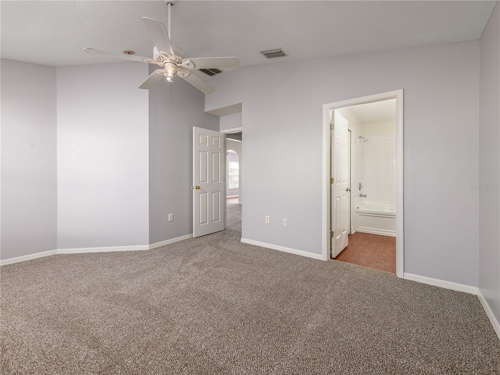 7608 MERCHANTVILLE CIR — photo 10