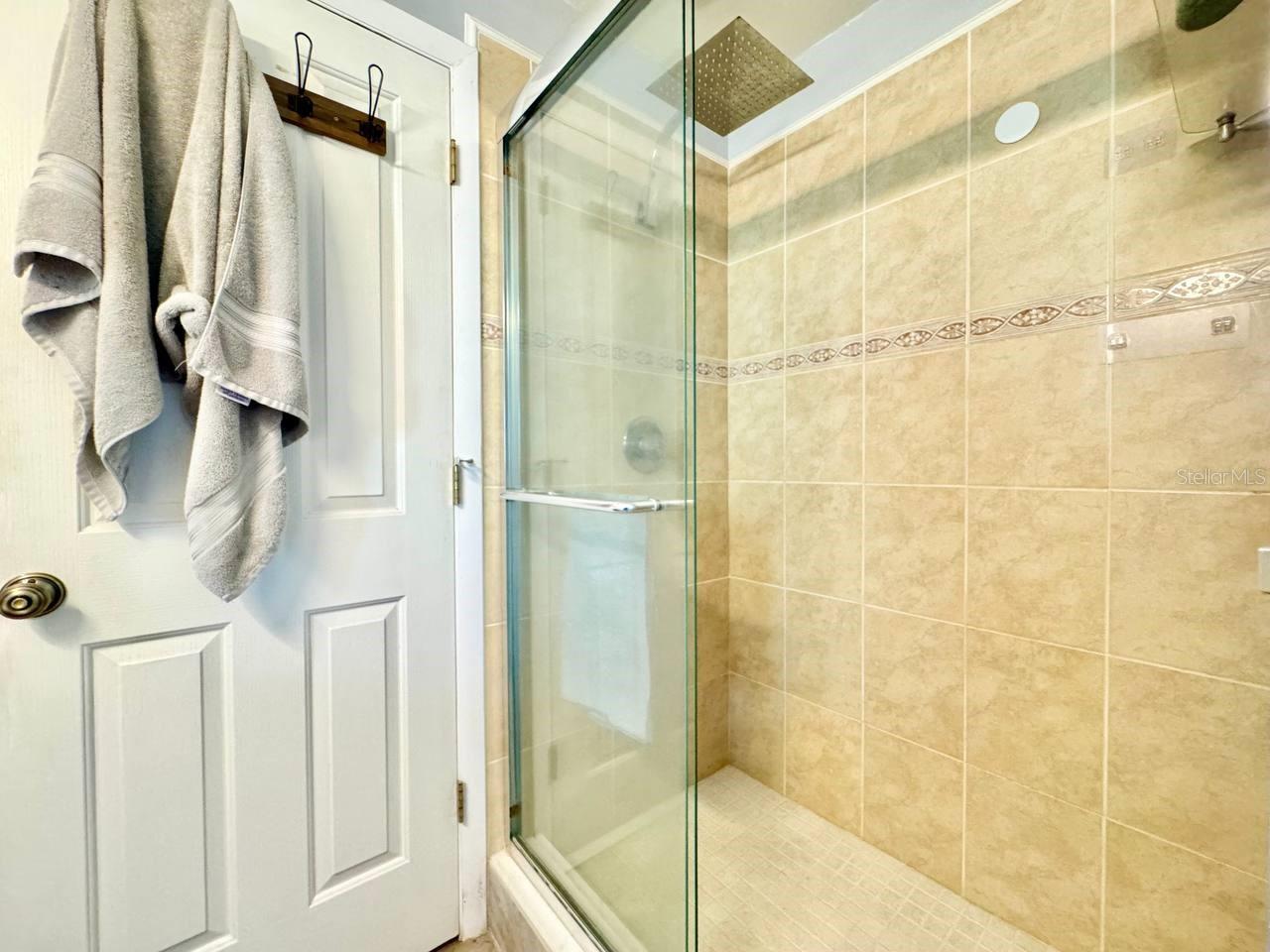 3195 CHAMBLEE LN — photo 28
