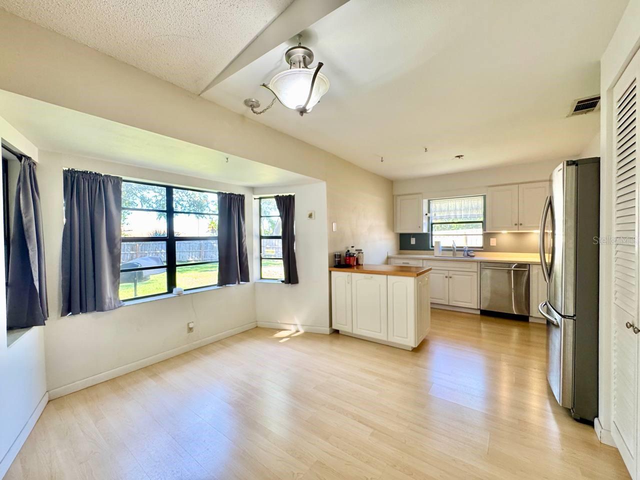 3195 CHAMBLEE LN — photo 8