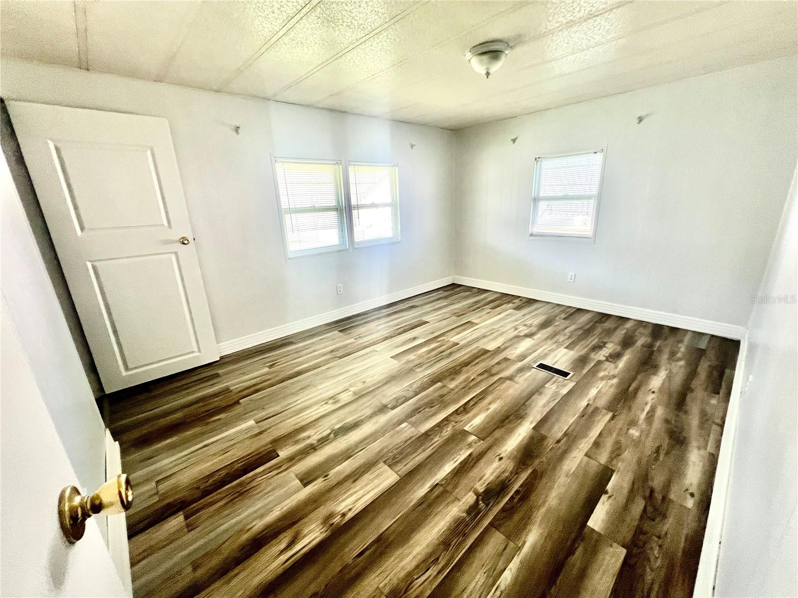 10811 FREEDOM DR — photo 13