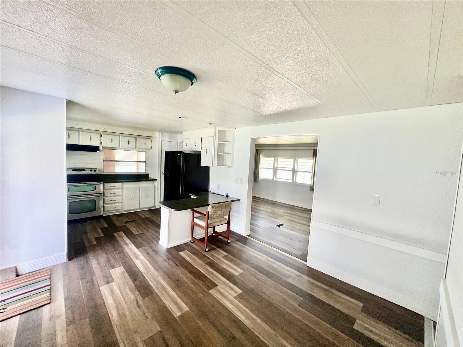 10811 FREEDOM DR — photo 4