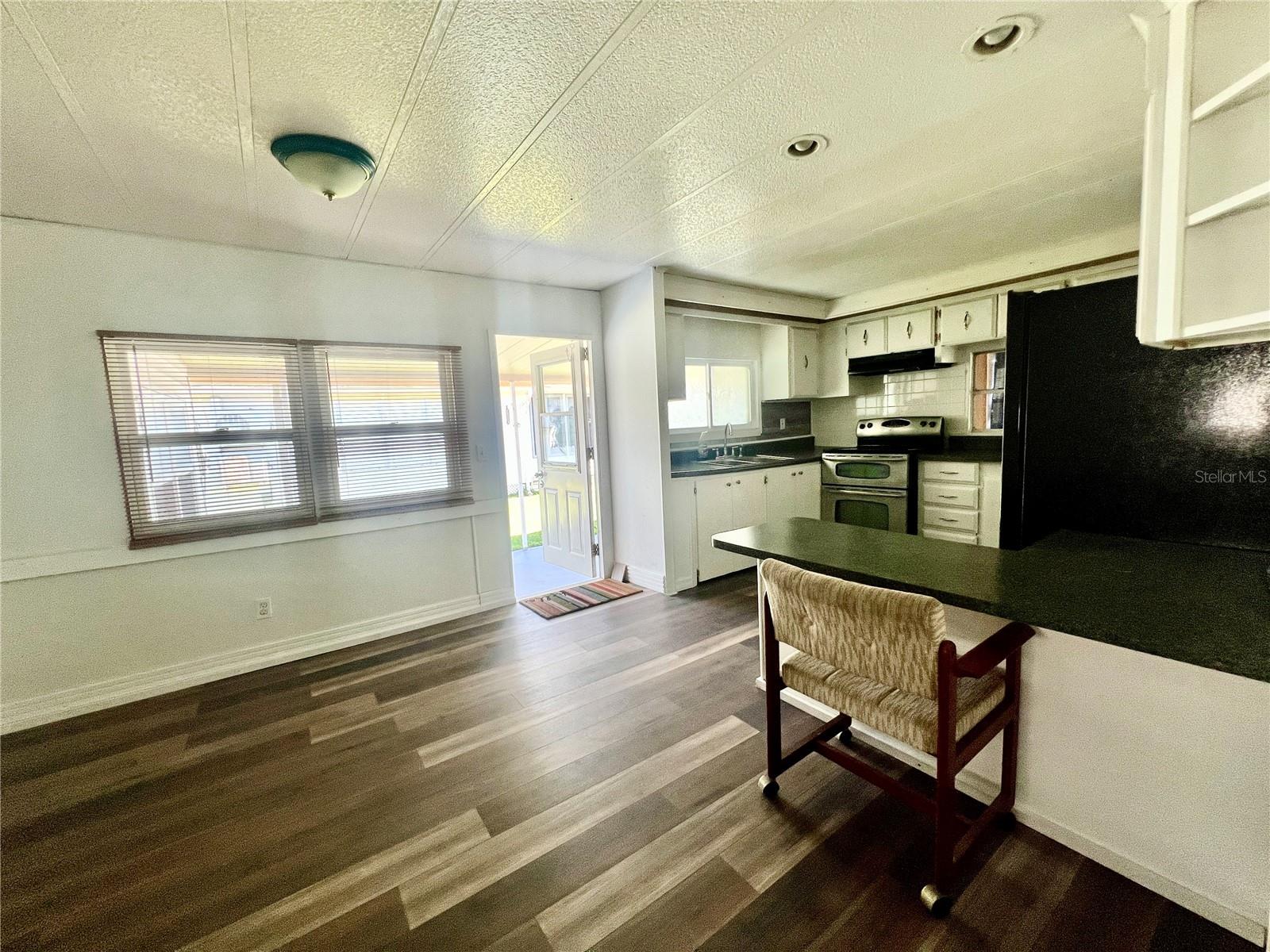 10811 FREEDOM DR — photo 5