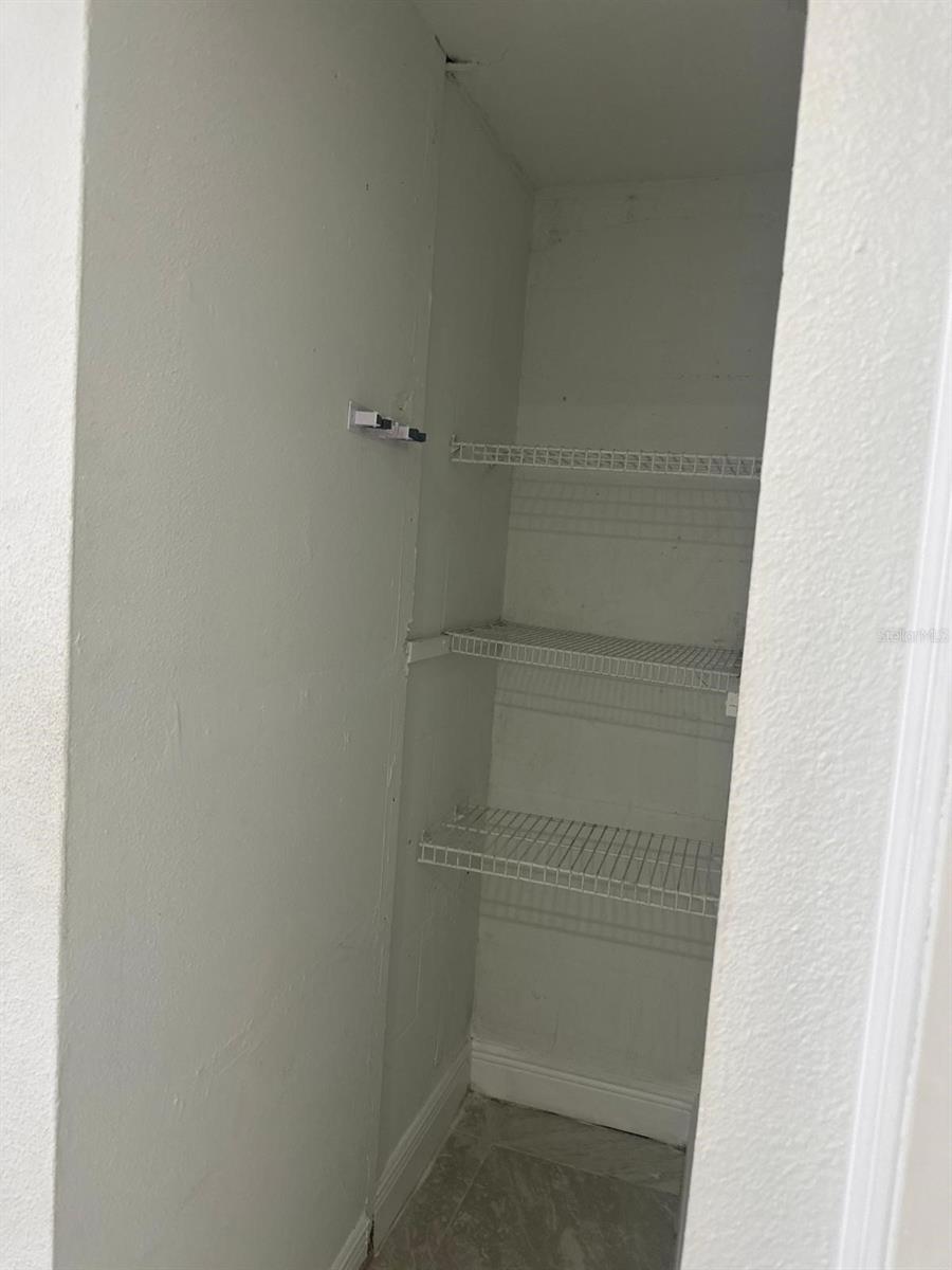 8501 N PACKWOOD AVE — photo 24