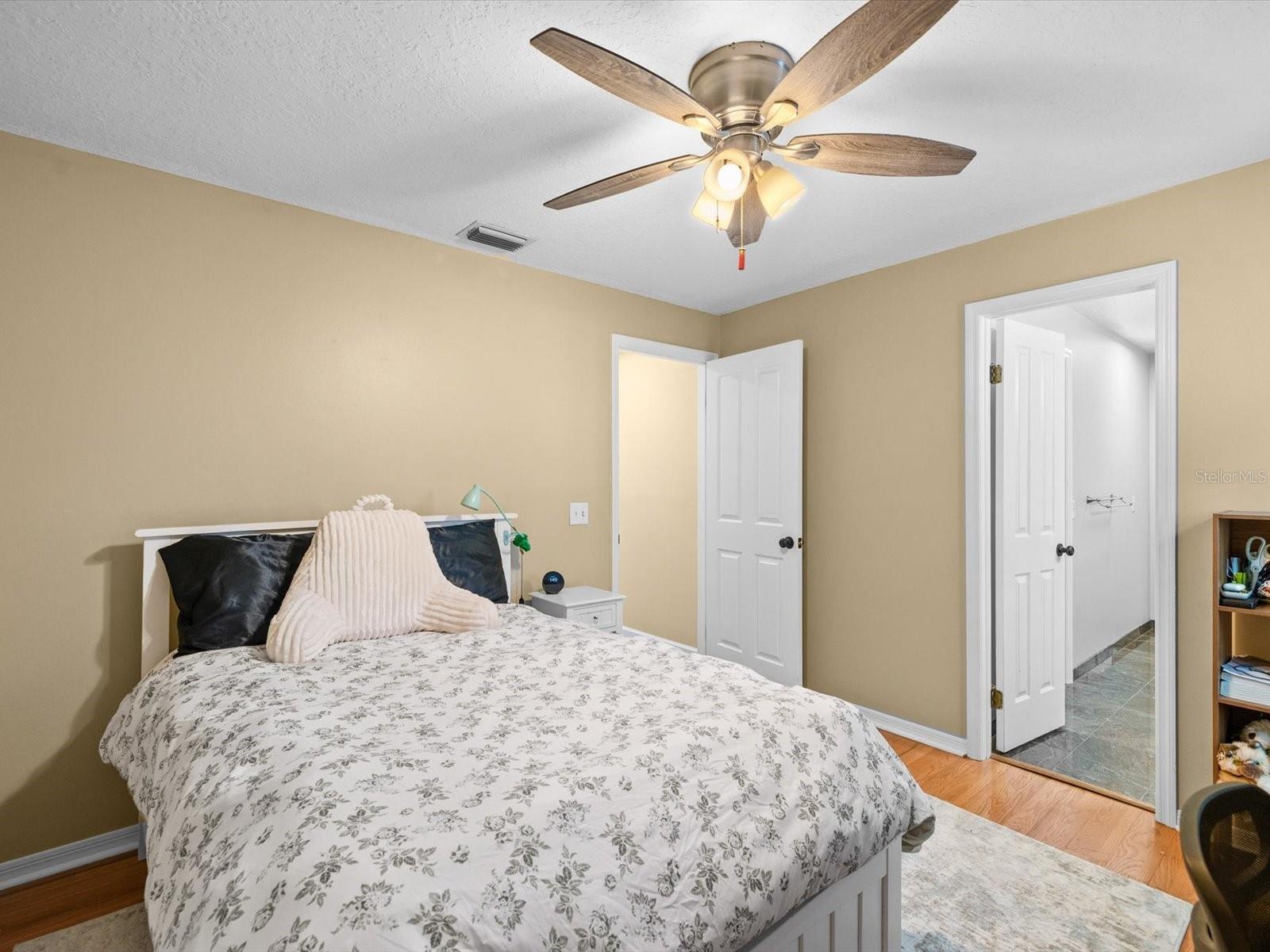 5416 WINDBRUSH DR — photo 25