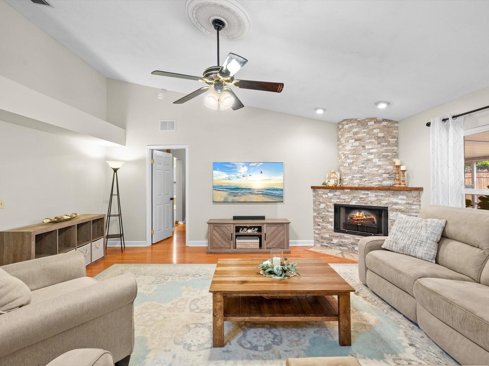 5416 WINDBRUSH DR — photo 35