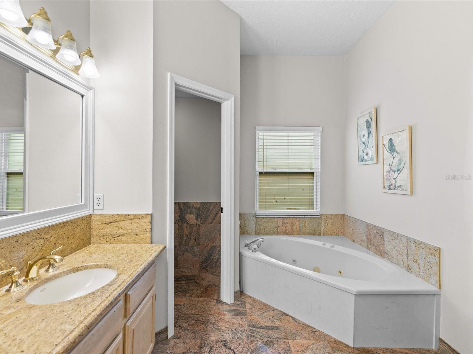 5416 WINDBRUSH DR — photo 23