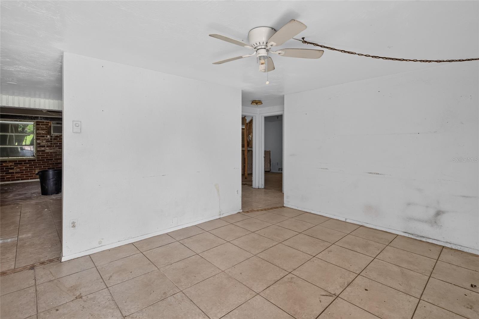 6701 POMANDER AVE — photo 10
