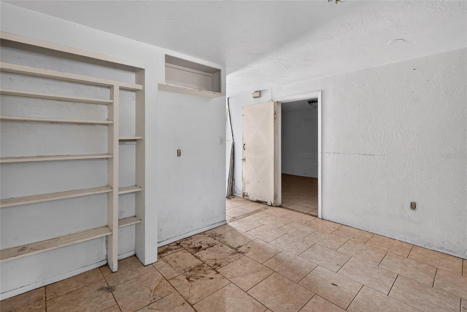 6701 POMANDER AVE — photo 7