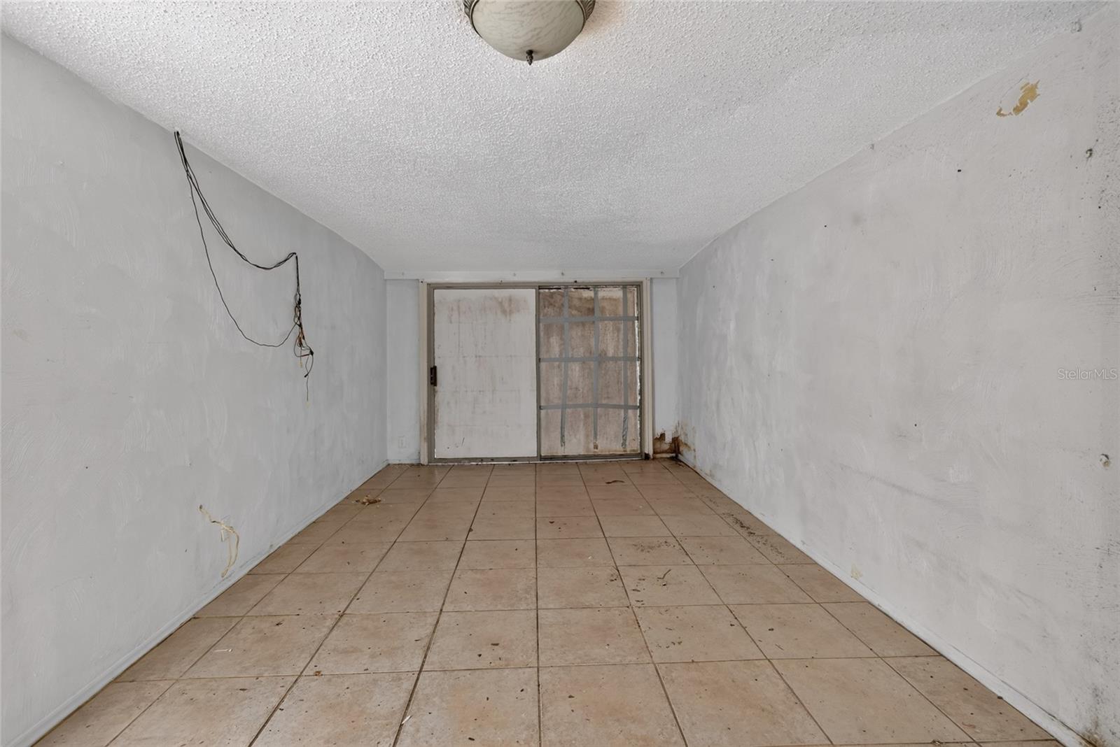 6701 POMANDER AVE — photo 11