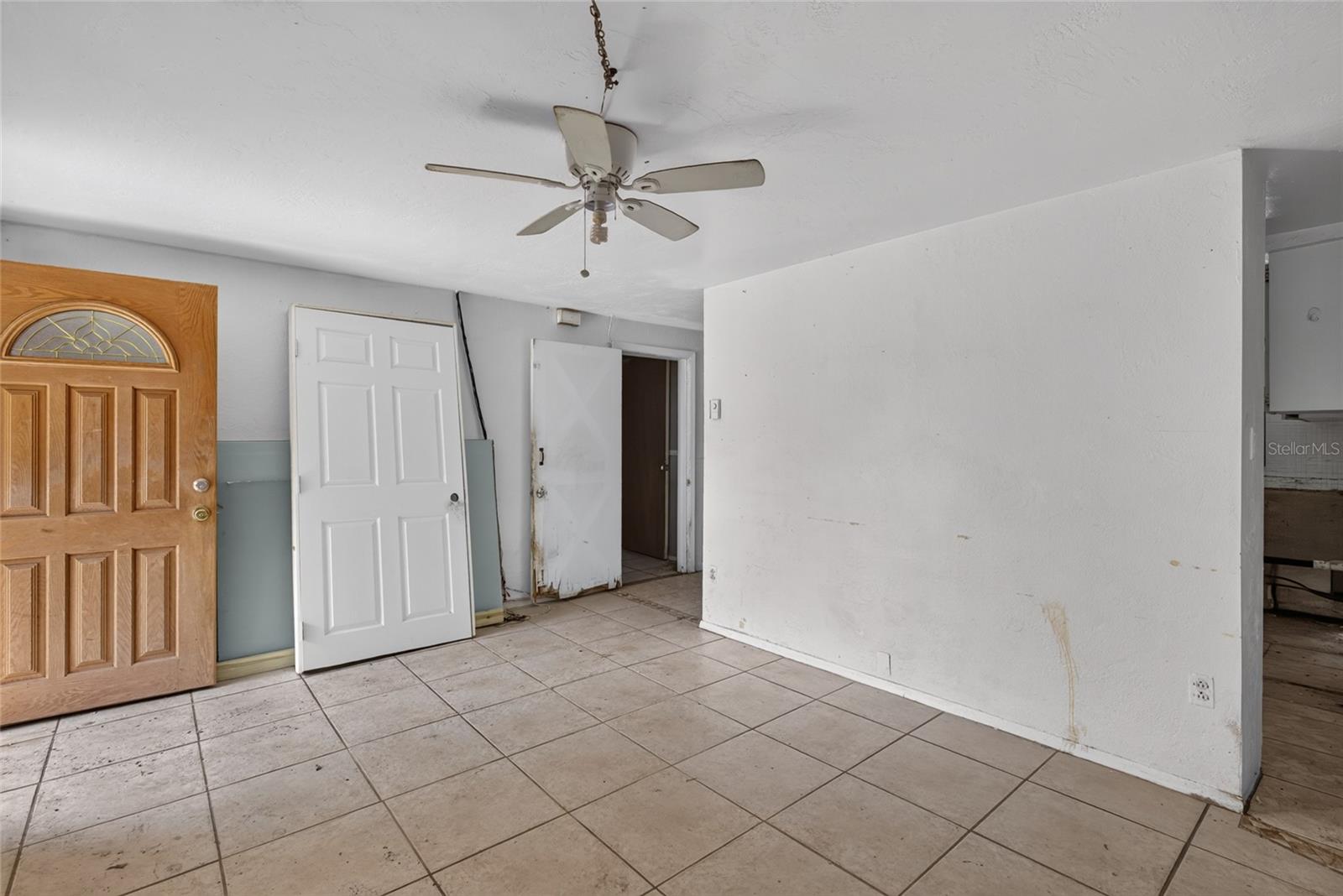 6701 POMANDER AVE — photo 5