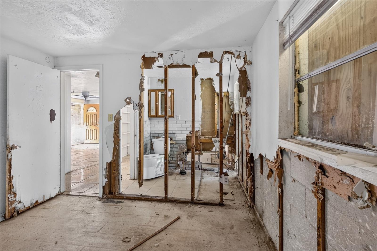 6701 POMANDER AVE — photo 15