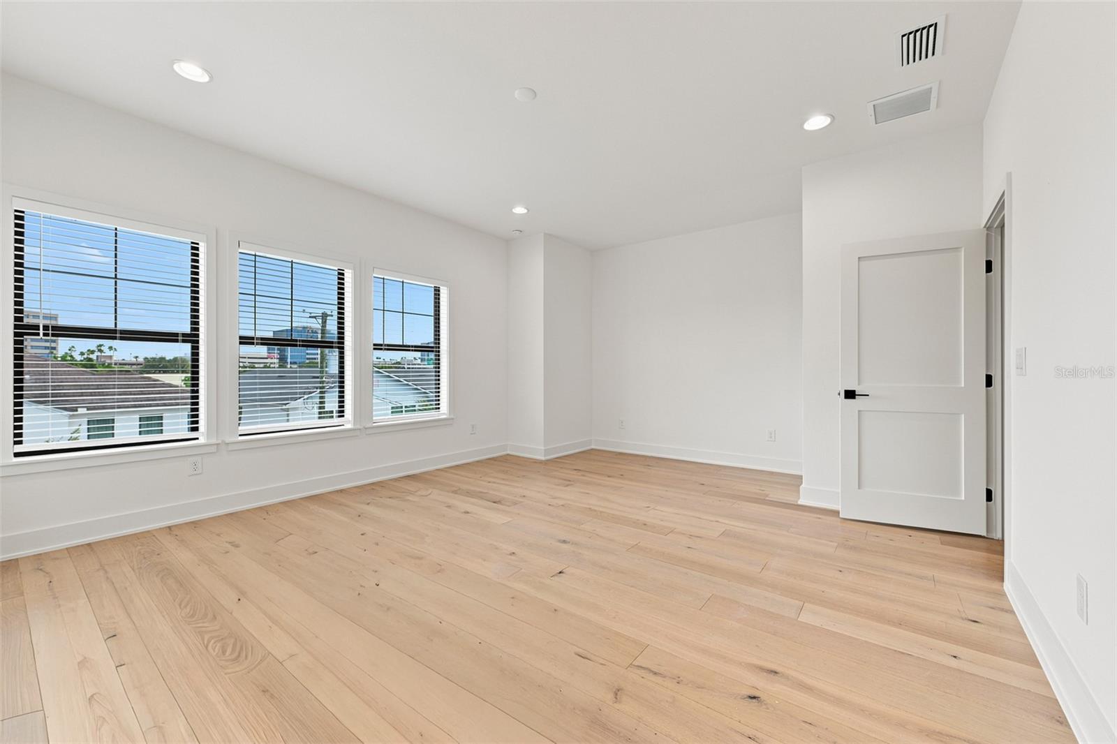 4324 W GRAY ST #2 — photo 23