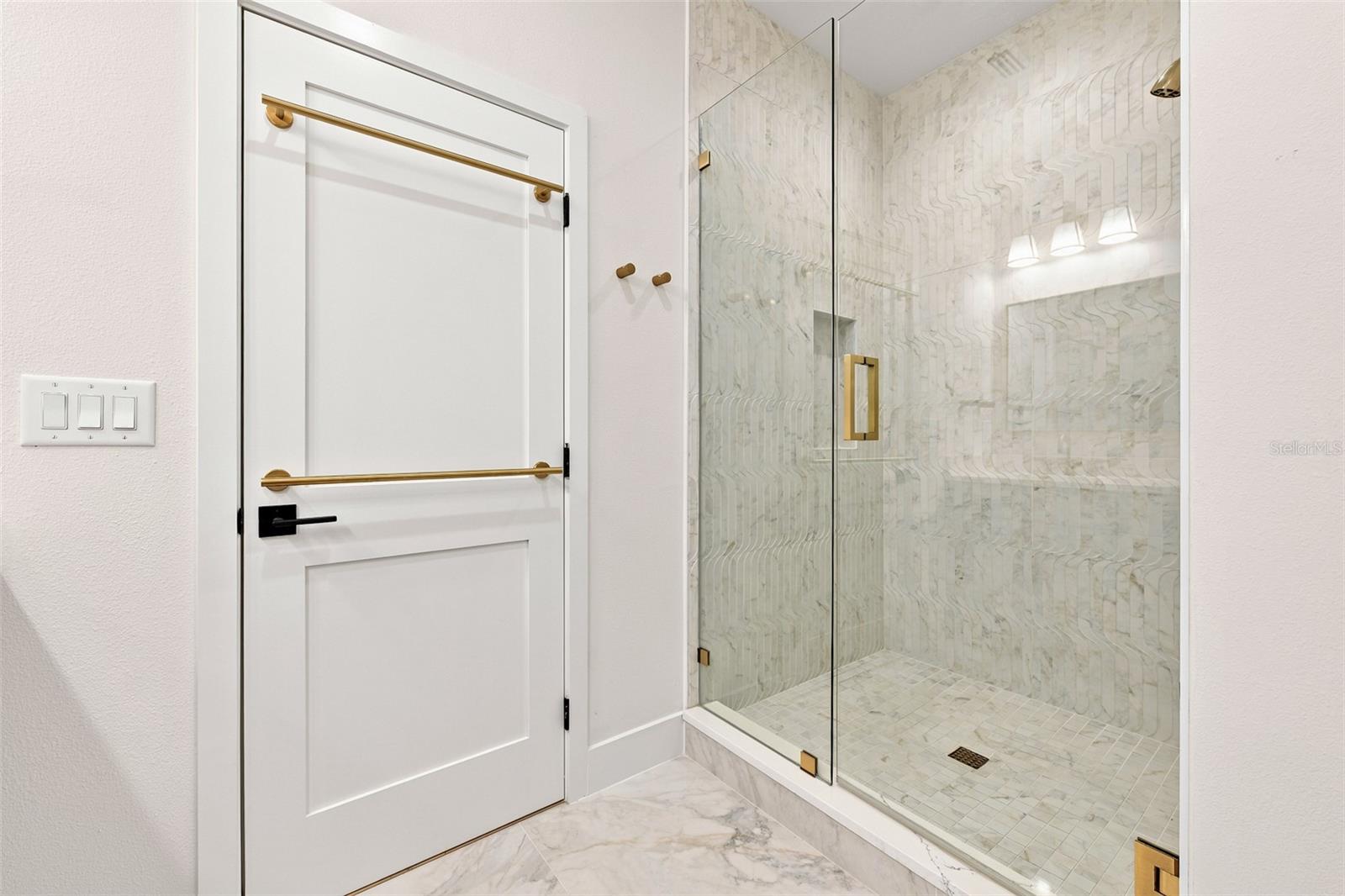 4324 W GRAY ST #2 — photo 31