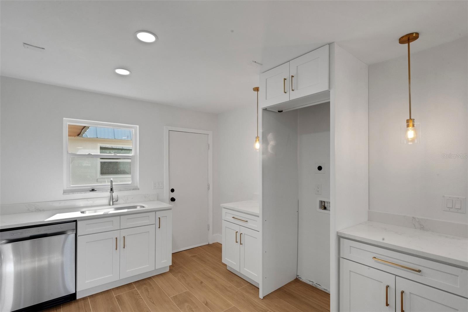 187 BEL FOREST DR #B — photo 19