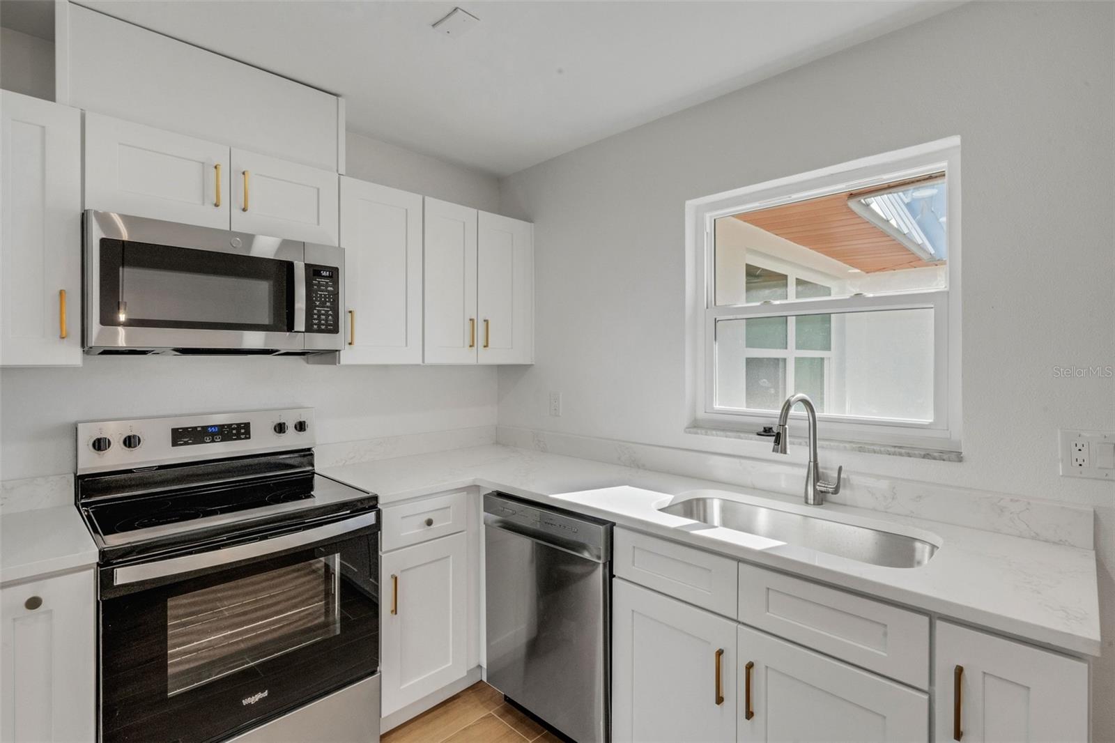 187 BEL FOREST DR #B — photo 3