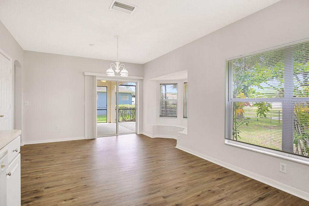 6349 BRIDGECREST DR — photo 4