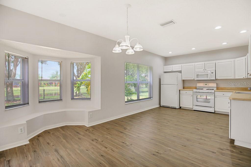 6349 BRIDGECREST DR — photo 11