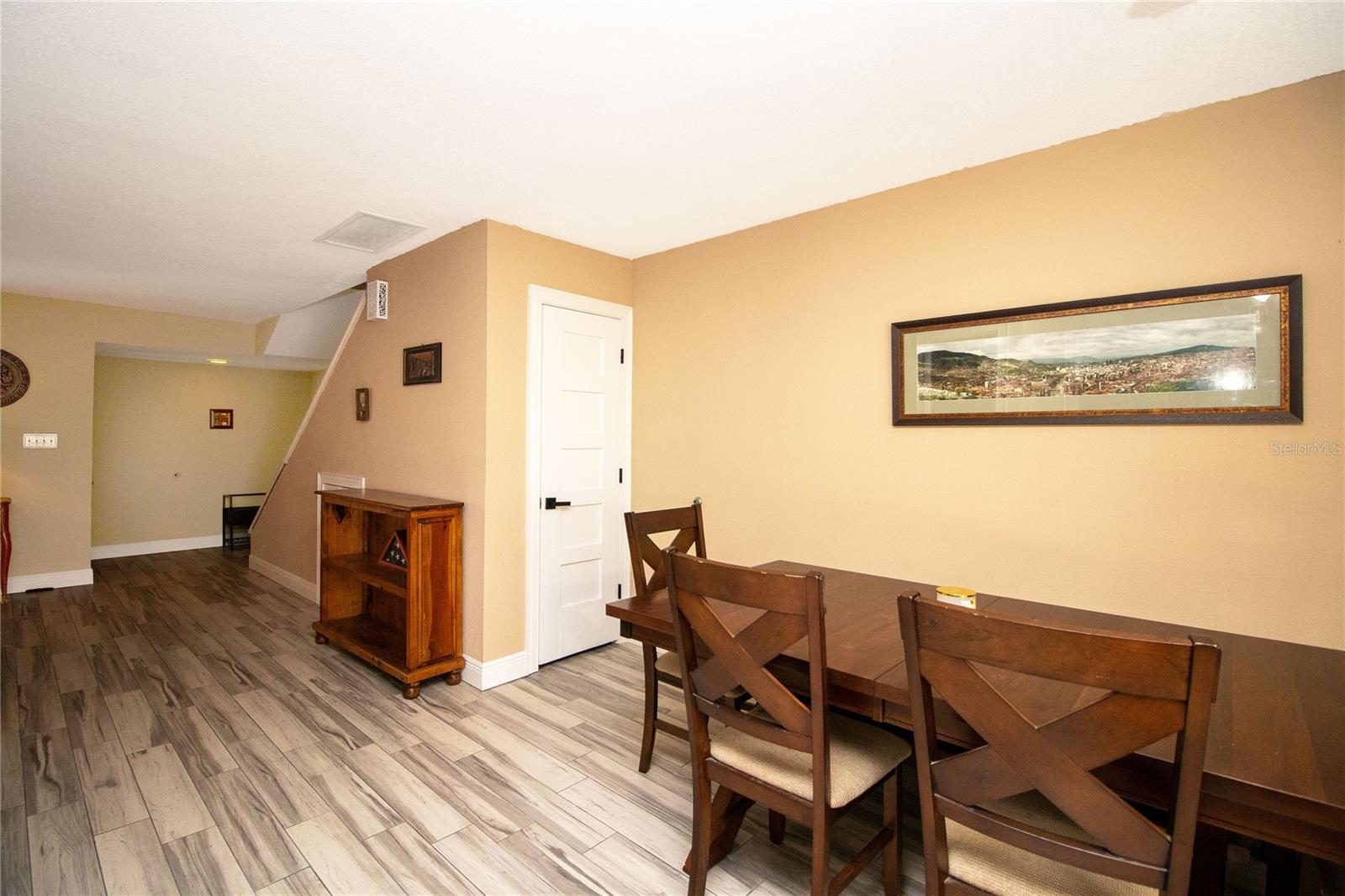1640 CAPE HOPE AVE NE #2 — photo 9