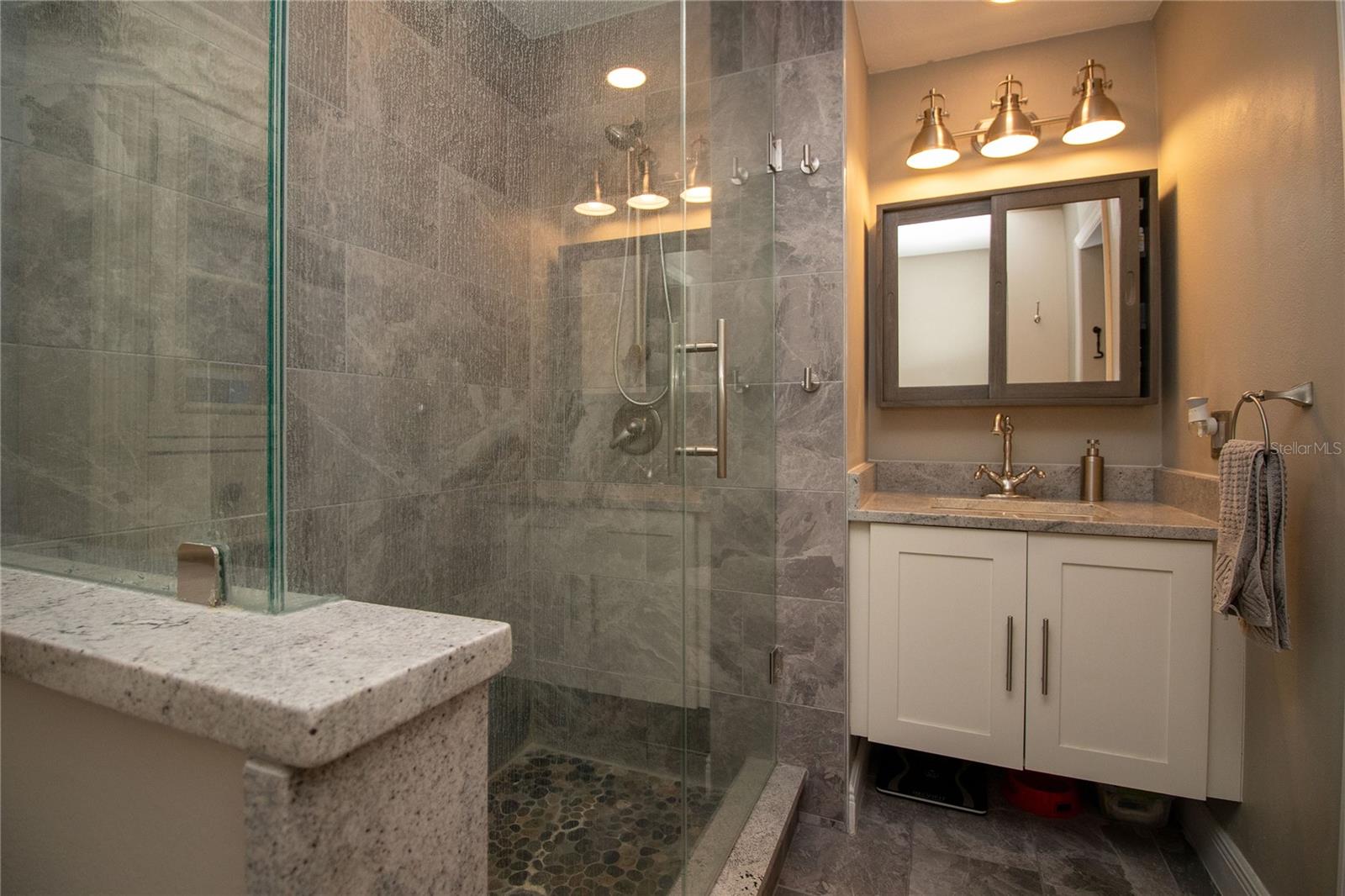 1640 CAPE HOPE AVE NE #2 — photo 20