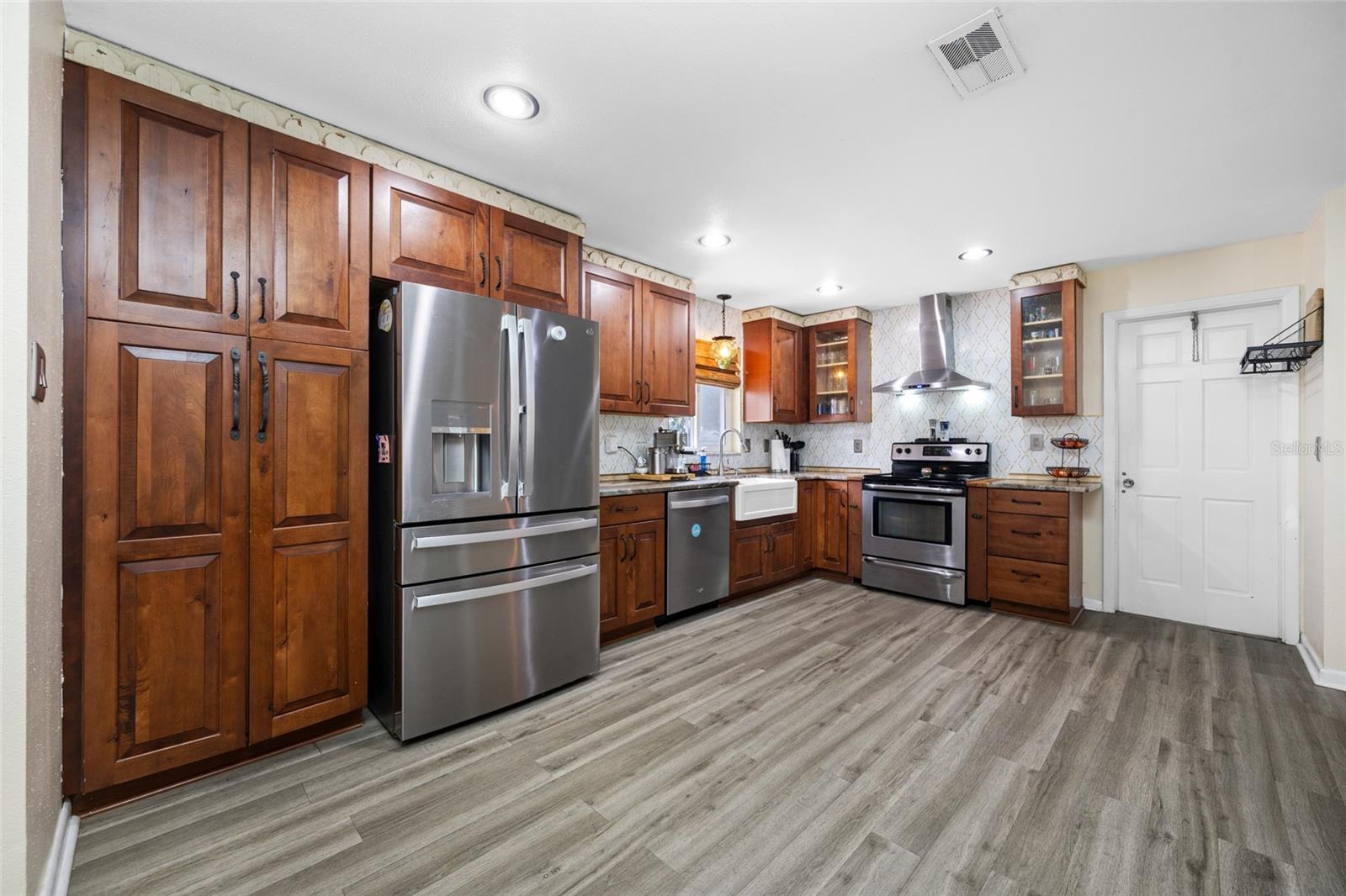 2354 KILGORE DR — photo 23