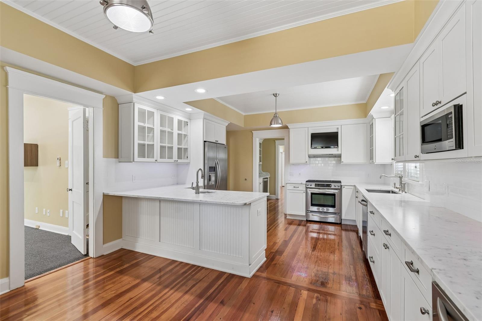 1505 S HOWARD AVE — photo 20