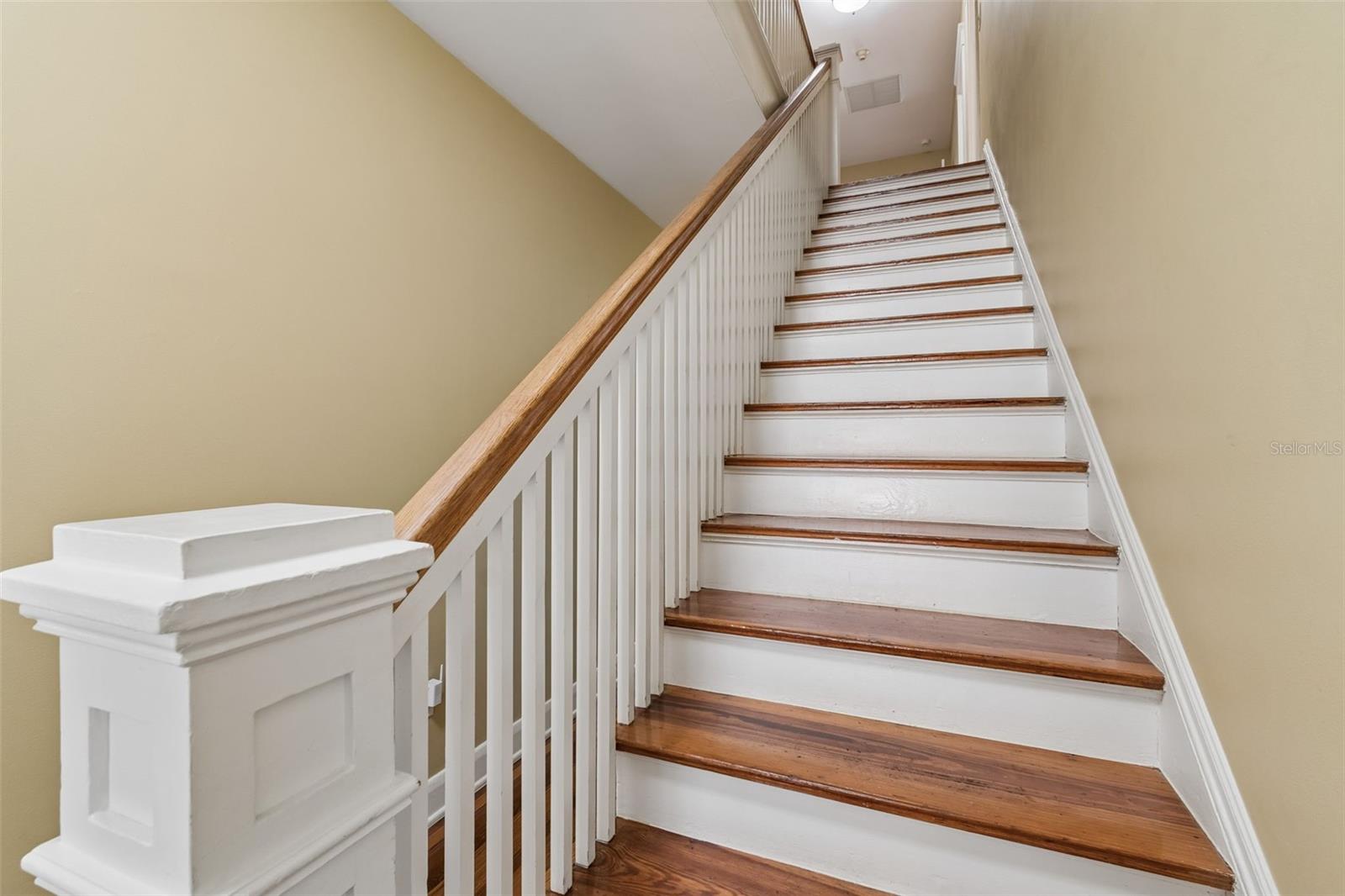 1505 S HOWARD AVE — photo 29
