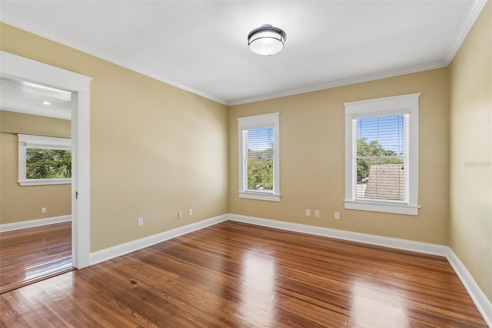 1505 S HOWARD AVE — photo 41