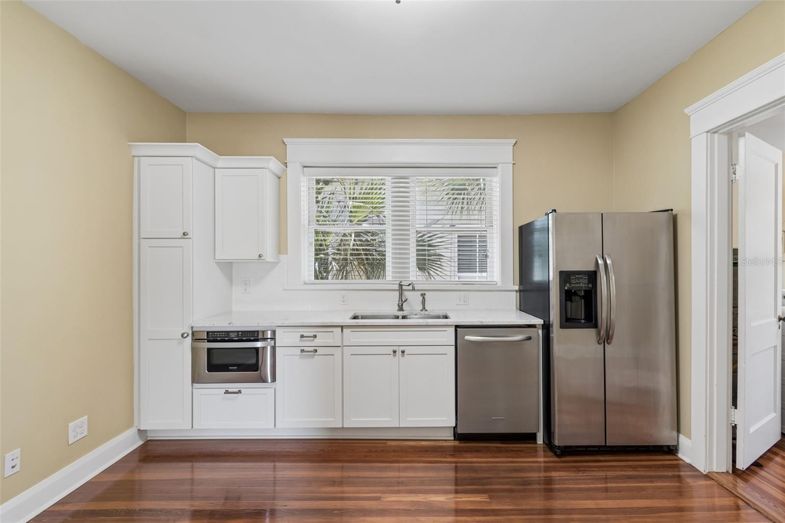 1505 S HOWARD AVE — photo 46