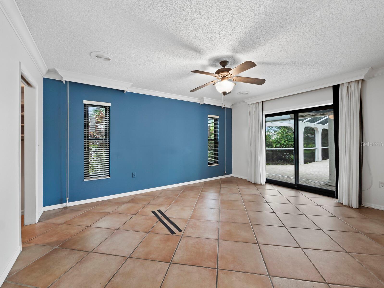 6945 COUNTRY LAKES CIR — photo 23