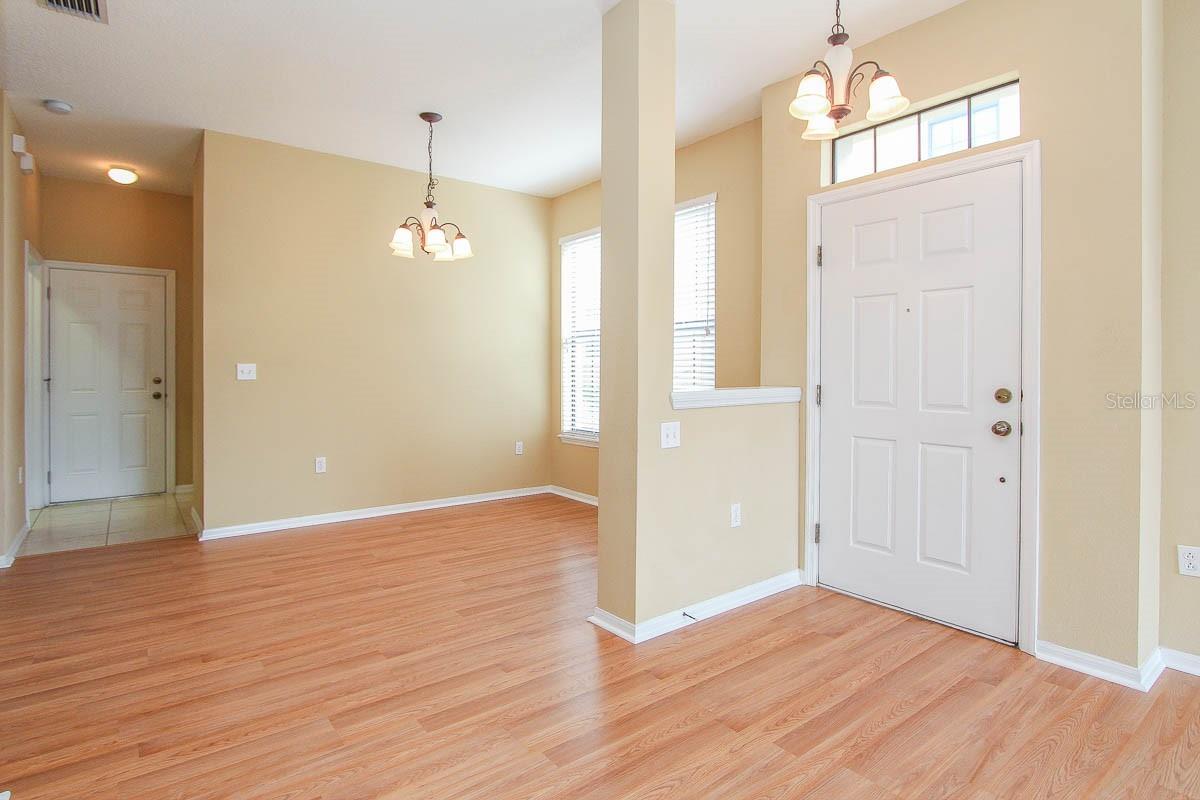 16515 KINGLETRIDGE AVE — photo 2
