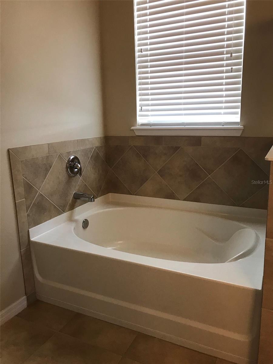11620 STORYWOOD DR — photo 14