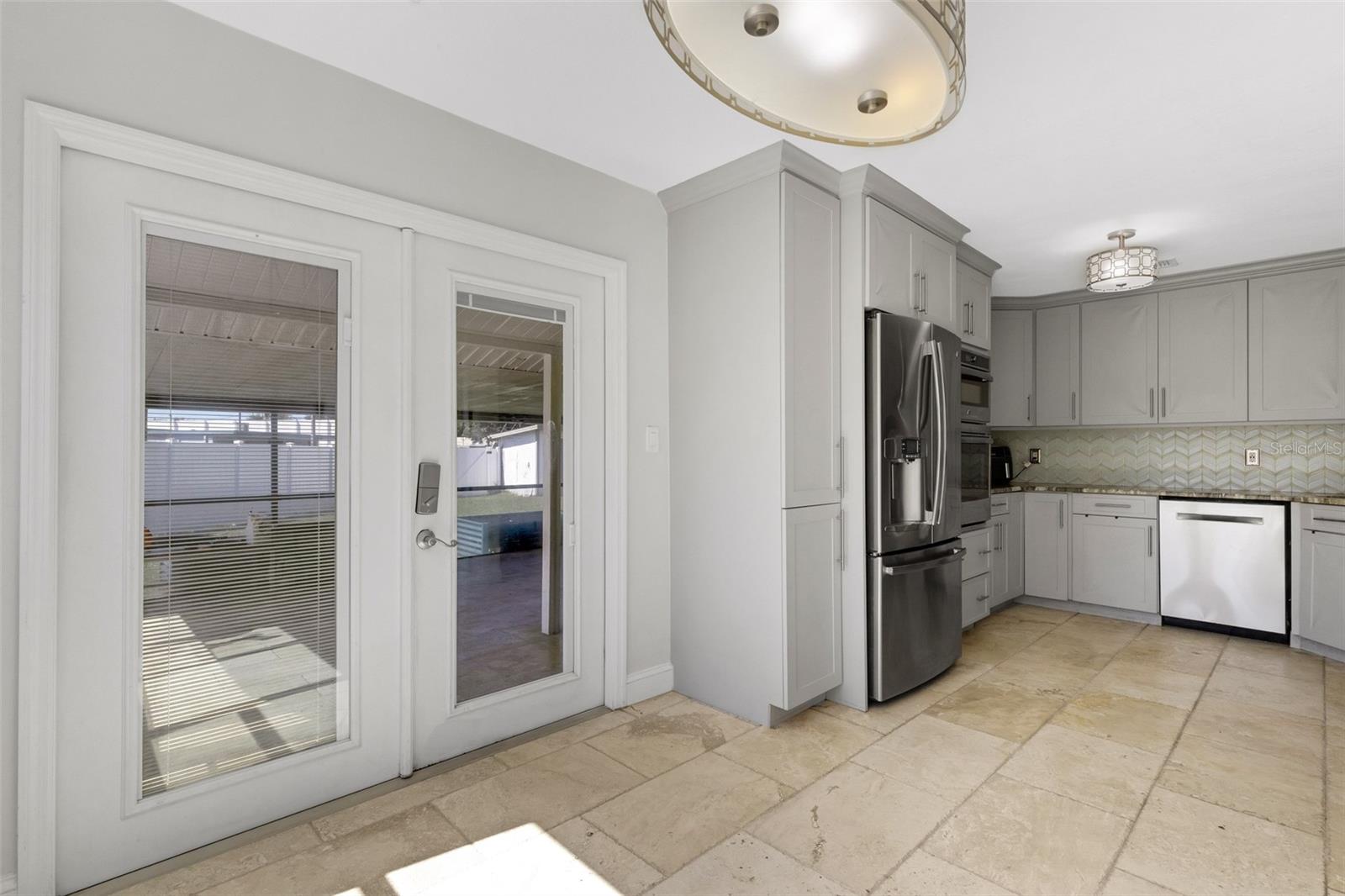 3012 YALE ST N — photo 12