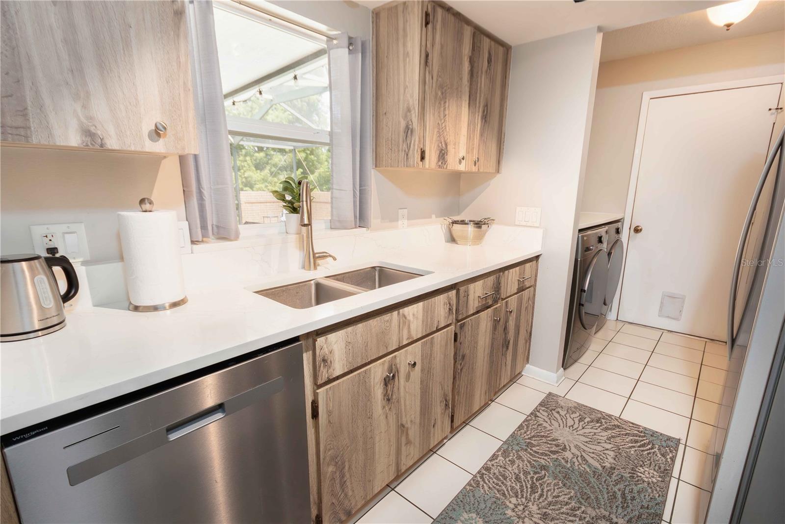 4311 COUNTY BREEZE DR — photo 12